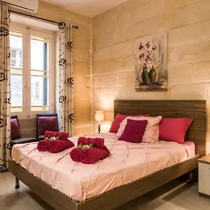 Gb - Triplex Apartment Valletta